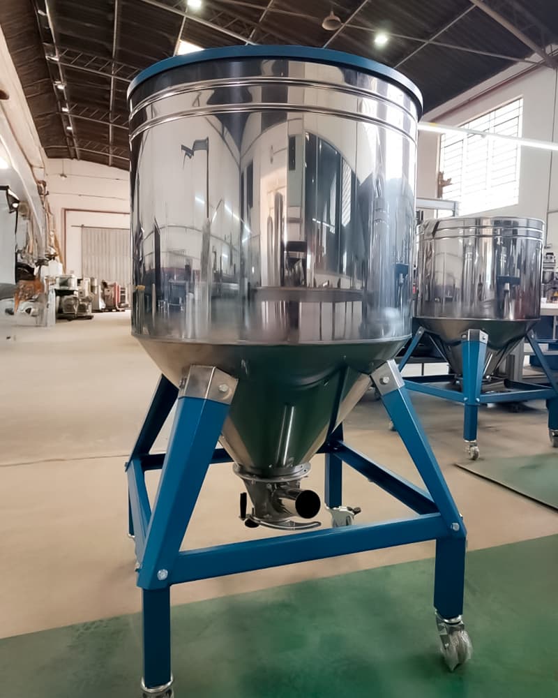 Silo de Armazenagem - Sistemas para Plástico da HM Equipamentos